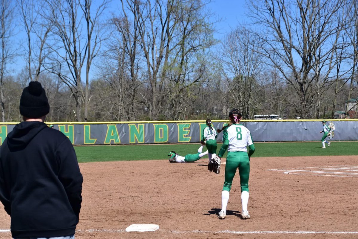 Kynlee Howell ~ 2B/Slapper tweet media