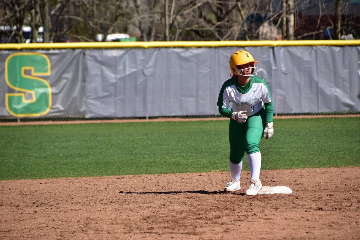 Kynlee Howell ~ 2B/Slapper tweet media