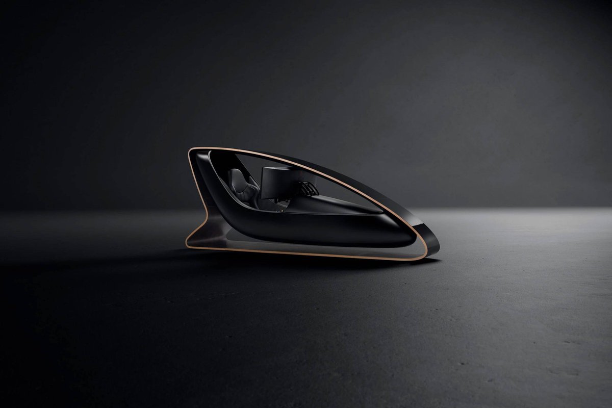 Pooh luvs Moe tweet media