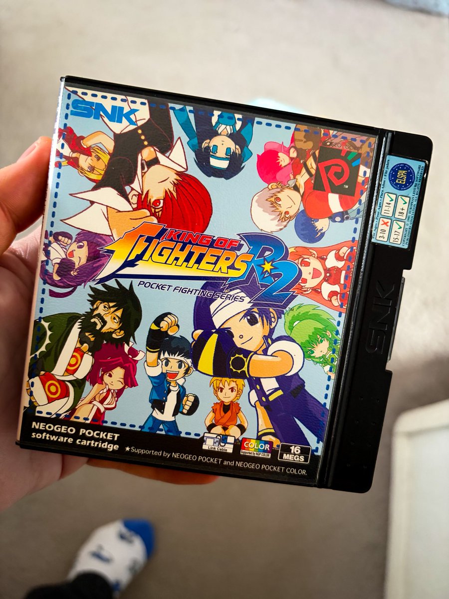 mattatronics's tweet photo. A delivery on a Sunday?! Surely not!
King of Fighters R-2
“The smallest and best fighting game in the world”
I mean if the box says so, it must be!
#SNK #NeoGeo #NeoGeoPocketColor #RETROGAMING https://t.co/94NRfjwoHJ