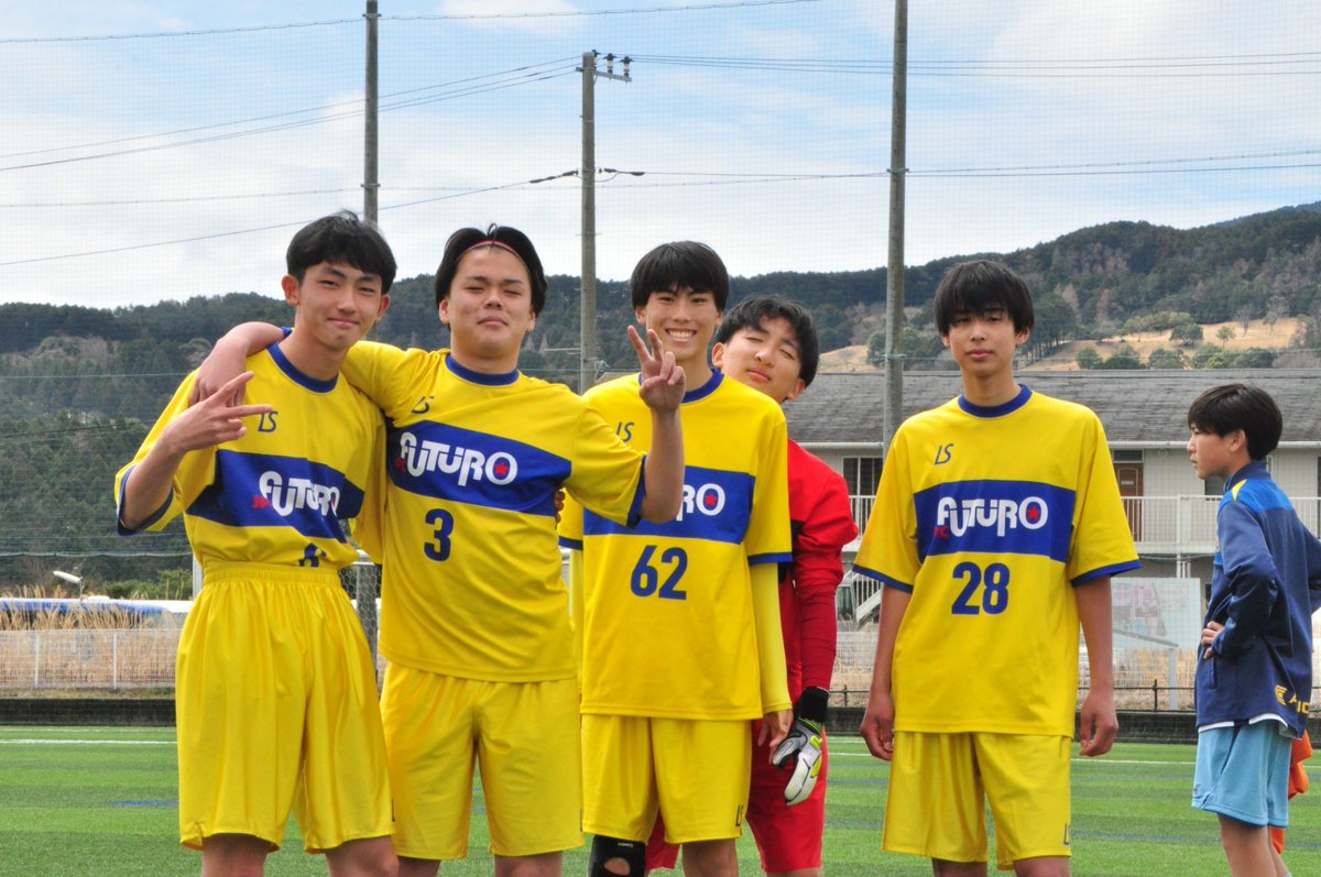 ChiPipi___'s tweet photo. ⚽️新U15HIGASHIYAMA 交流フェスティバル

学生アルバイトとして最後の合宿😌
今ではもう秒で選手の名前も覚えられるようになった🙂‍↕️

3日間でどんどんチームとしての結束感上がってきてそれが結果に出たのが嬉しくて仕方なかった🥺これからもがんばろー！ https://t.co/c2nkuYYBEV