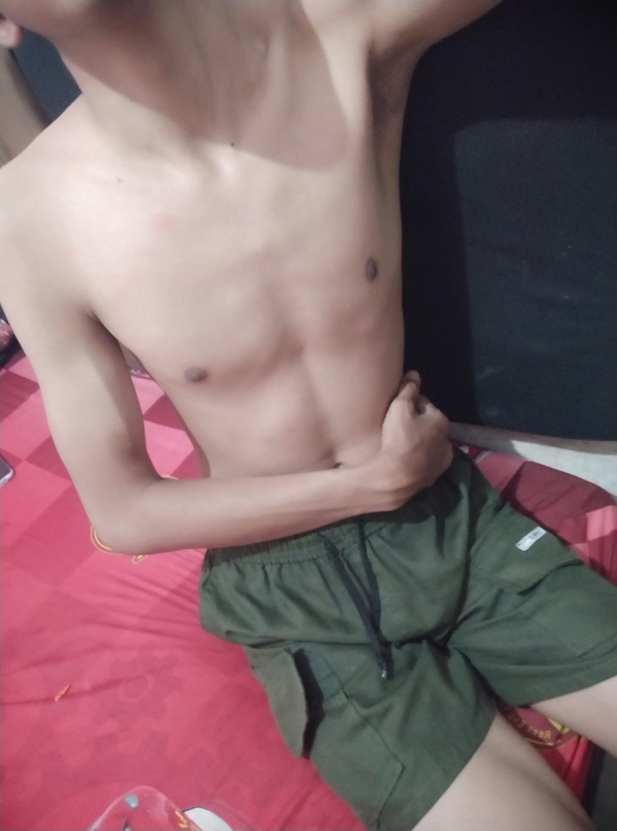 scahyo413's tweet photo. Kurus banget nih badan https://t.co/6NdReToohf