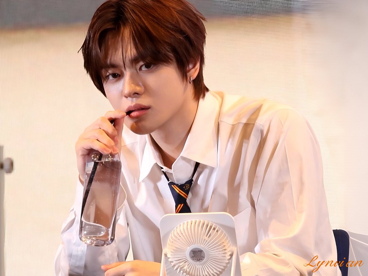 lEyvianO tweet media