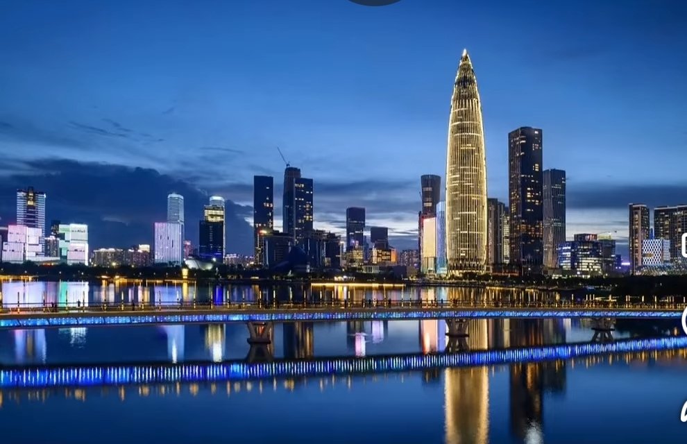 DairaLam's tweet photo. @songpinganq @jacksonhinkle This is Shenzhen day &amp; night,  visited there 2 weeks ago. https://t.co/zksozyGDek