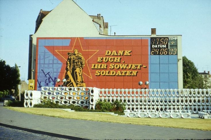 East German Visuals tweet media