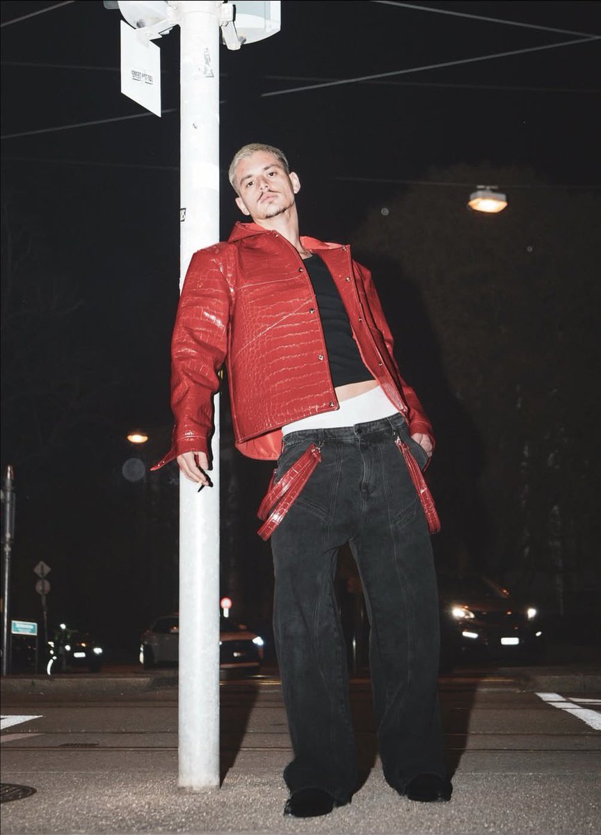 Elaaa✨ tweet media