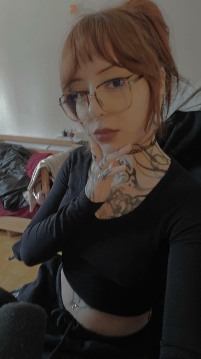 Twitch.tv/damenaoo_

En stream sur twilight princess !!