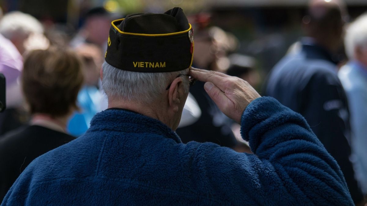 ABC7NY's tweet photo. New York Gov. Hochul issues proclamation designating March 29 as Vietnam Veterans Day https://t.co/xZGjWszcis https://t.co/IxrBG94YWo