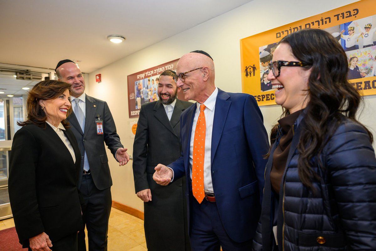 Governor Kathy Hochul tweet media