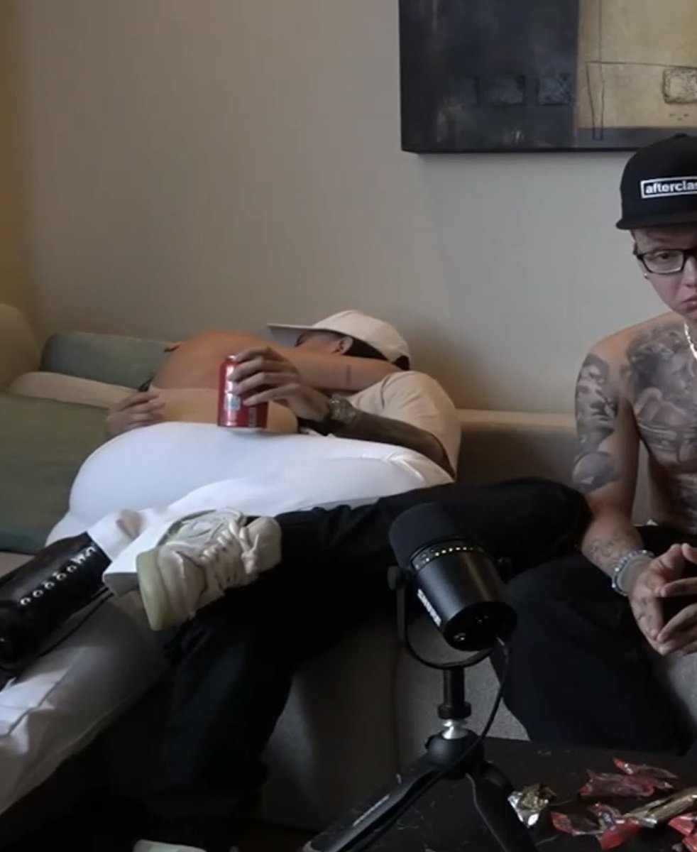 KEVIN 🍫 tweet media