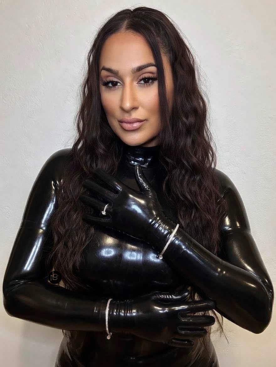 Bosporus Mistress tweet media