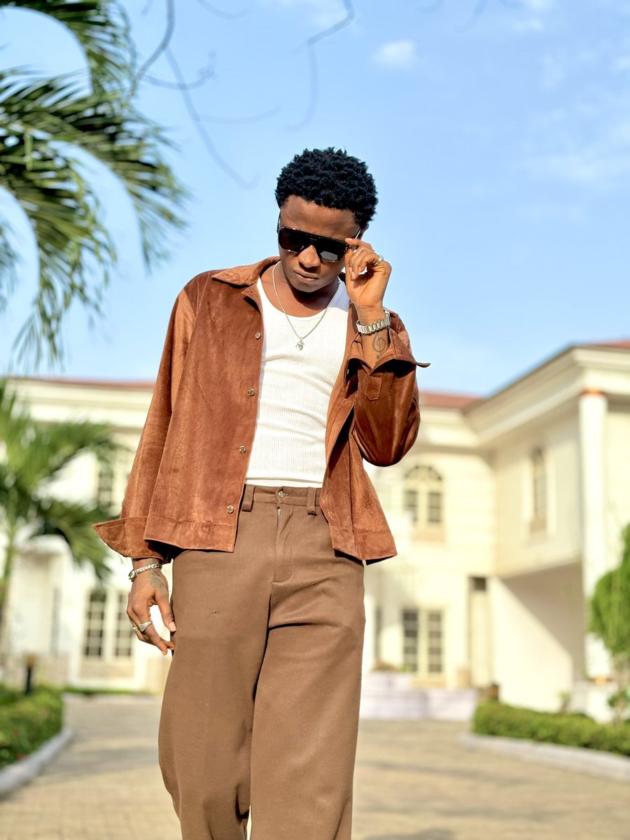 Whizzberry tweet media