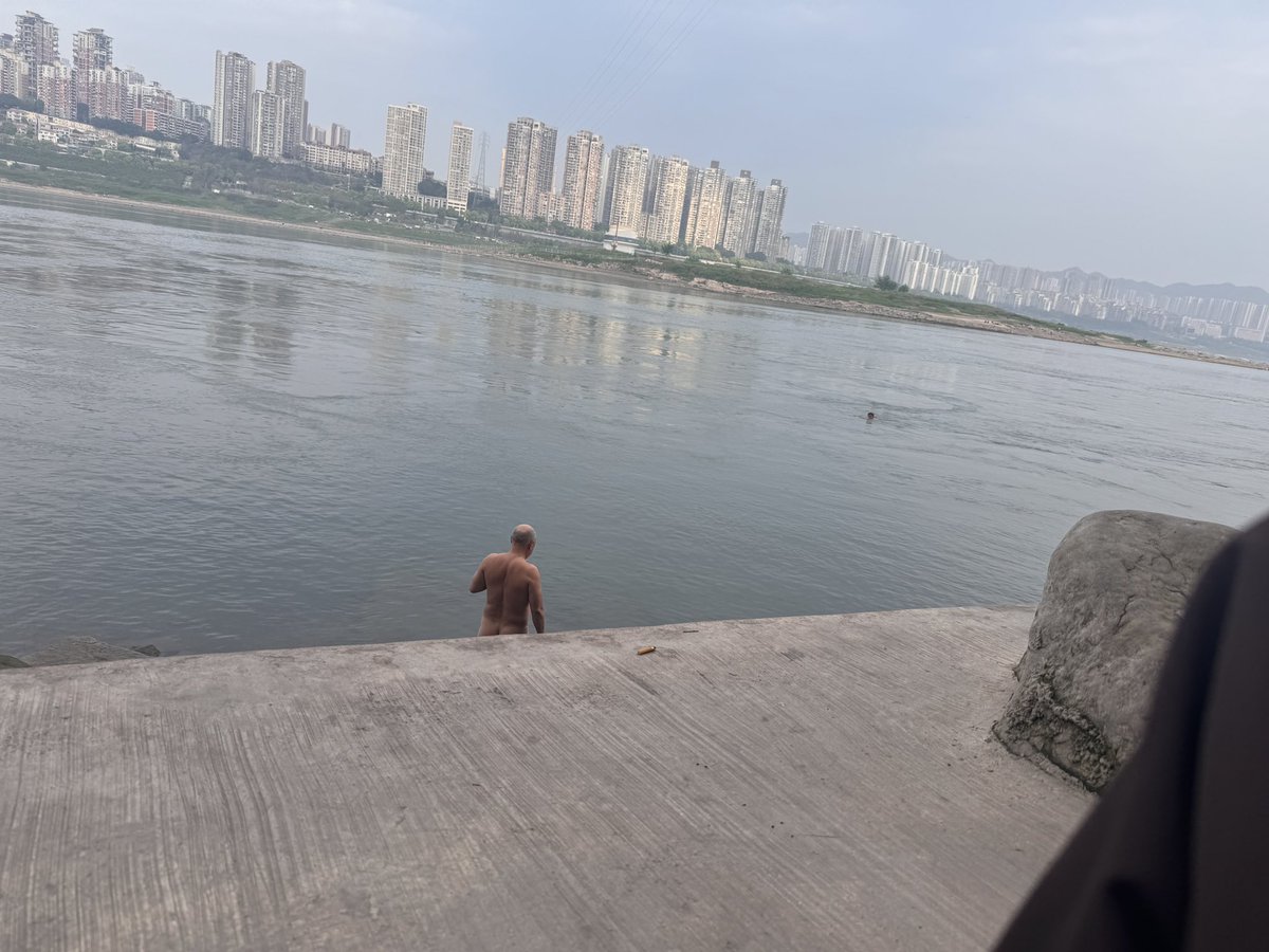 龙龍贚 tweet media