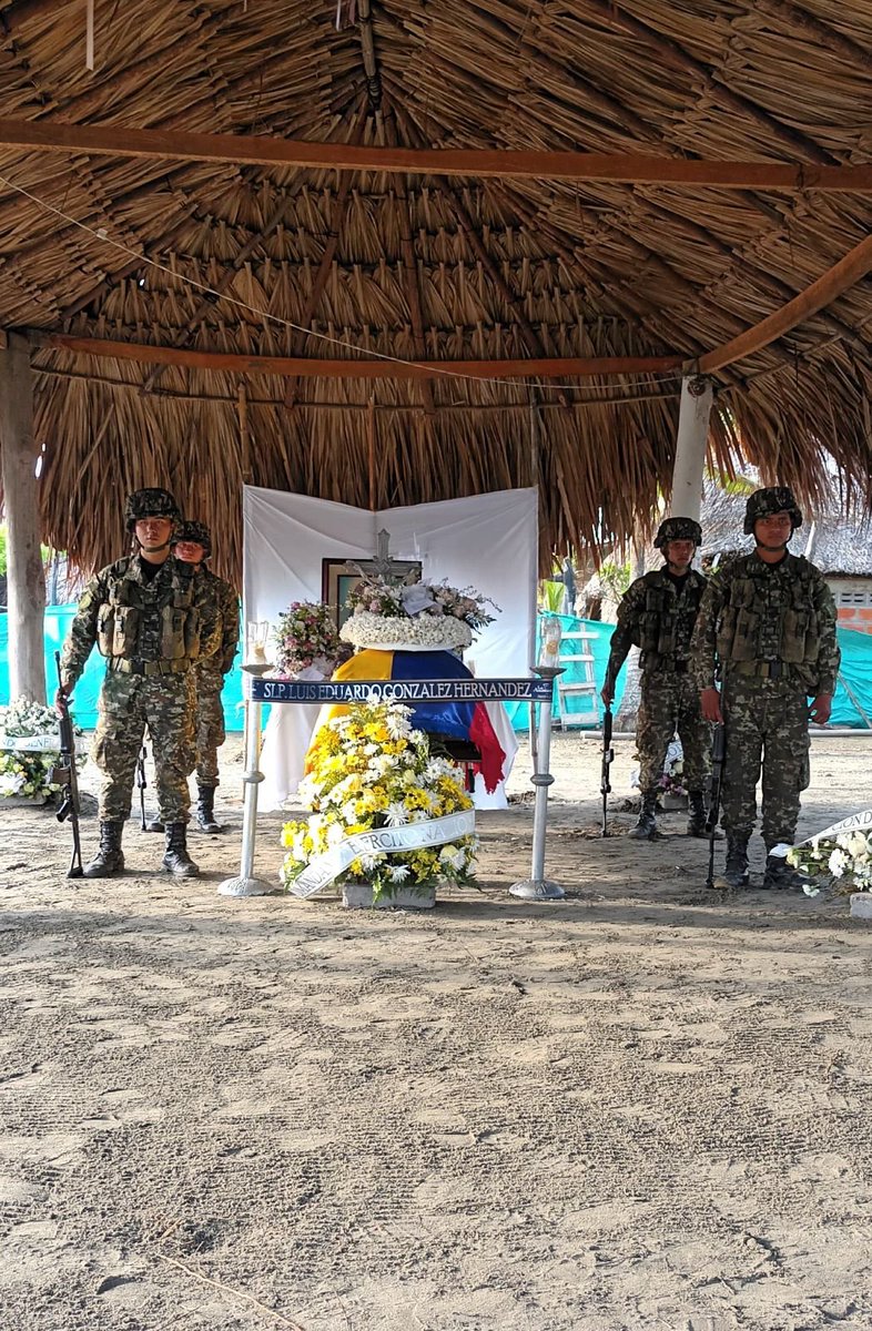 Ejército Nacional de Colombia tweet media