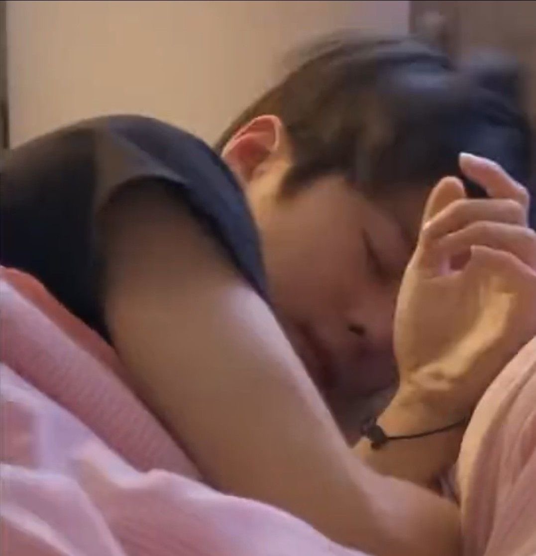 연두부 •⩊• tweet media