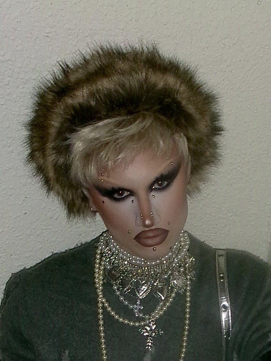 Yoko Monaco tweet media