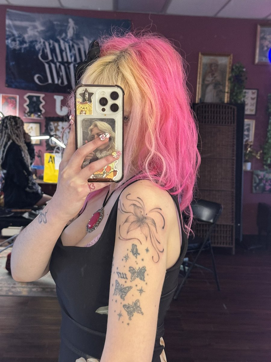 DEAD AND jadie 🍰🍓 tweet media