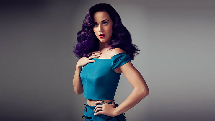 Katy Perry's highest-certified songs in the U.S. 📊

#1. "Roar" - 15x Platinum
#2. "Firework" - 12x Platinum
#3. "Dark Horse" - 11x Platinum
#4. "California Gurls" - Diamond
#5. "Teenage Dream" - Diamond
#6. "E.T." - Diamond
#7. "Hot N Cold" - 8x Platinum