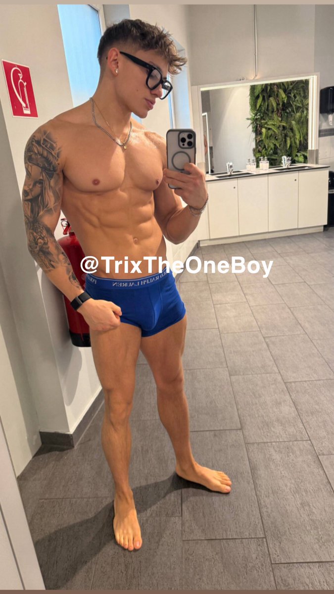 TrixTheSunnyboy tweet media