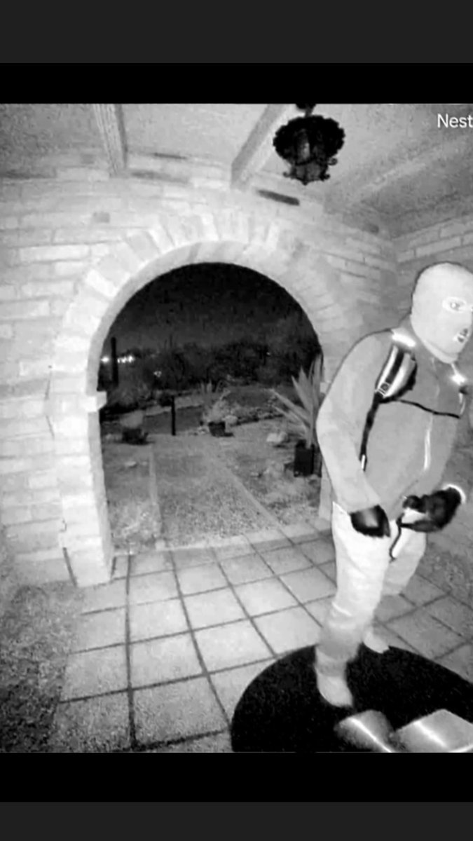 Adriienne F tweet media