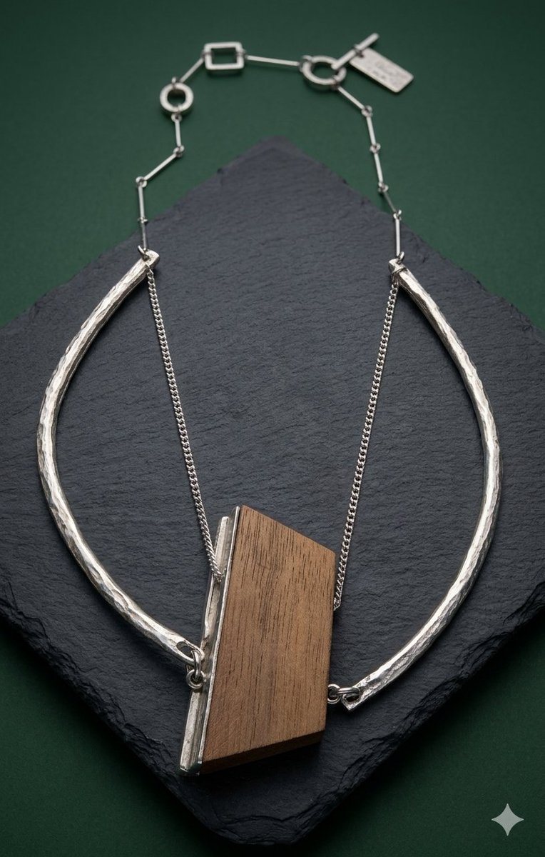GentlyGems's tweet photo. Anne-Marie Chagnon modernist bib necklace! Wood block pendant + hammered pewter arcs. Converts to brooch. Montreal designer since 1995 – vintage sculptural art you can wear. High-end quality, striking contrast. Shop link in bio! #GentlyGems ! https://t.co/eBGv1lOdW3