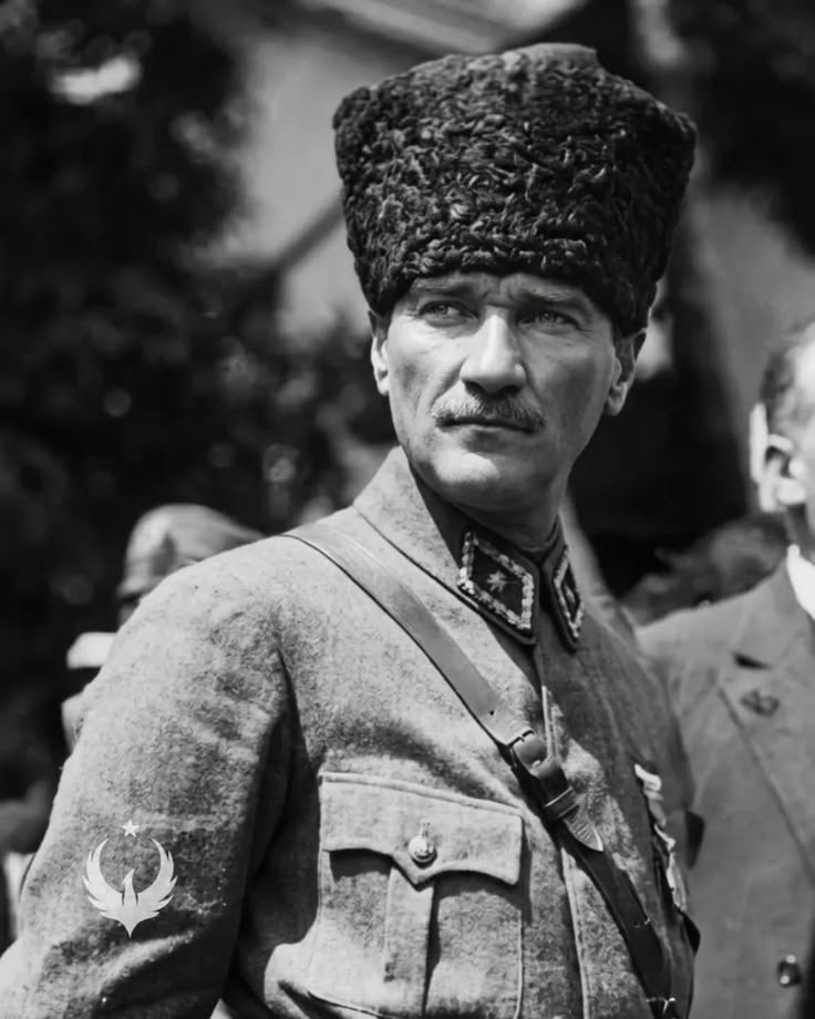 TC.Aya Enne tweet media