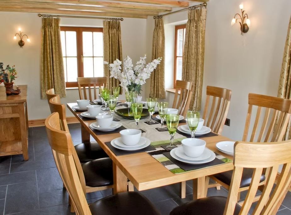 WeAcceptPets's tweet image. 🏡 The Farmhouse at Welsh Country Retreats 🏡

Set in a peaceful rural location, the farmhouse enjoys stunning views across the lakes and rolling Welsh countryside. 🌿

Accepts 🐶 🐈 
weacceptpets.co.uk/Ceredigion/7790

#WelshCountryRetreats #TheFarmhouse #RuralRetreat #CountrysideEscape