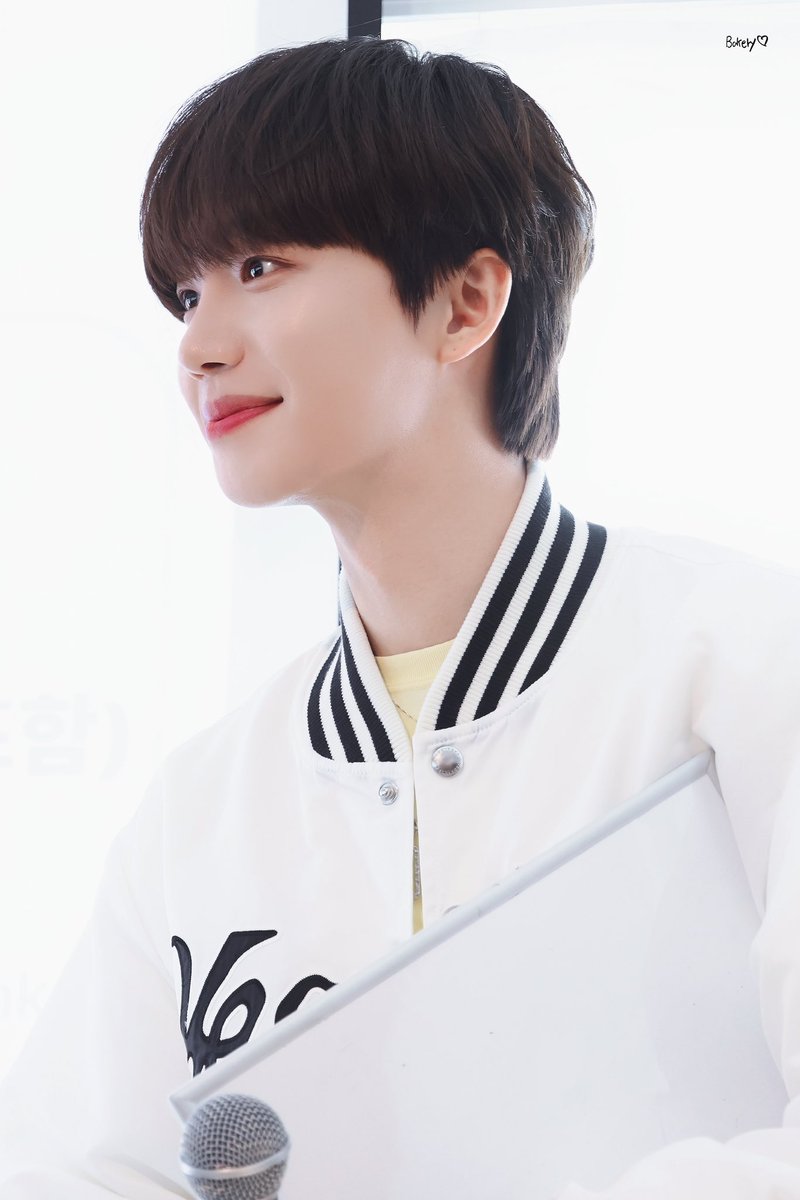 베이커리 tweet media