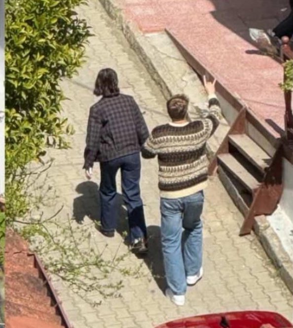 Neeeeeeeee ne ne ne ne ????????