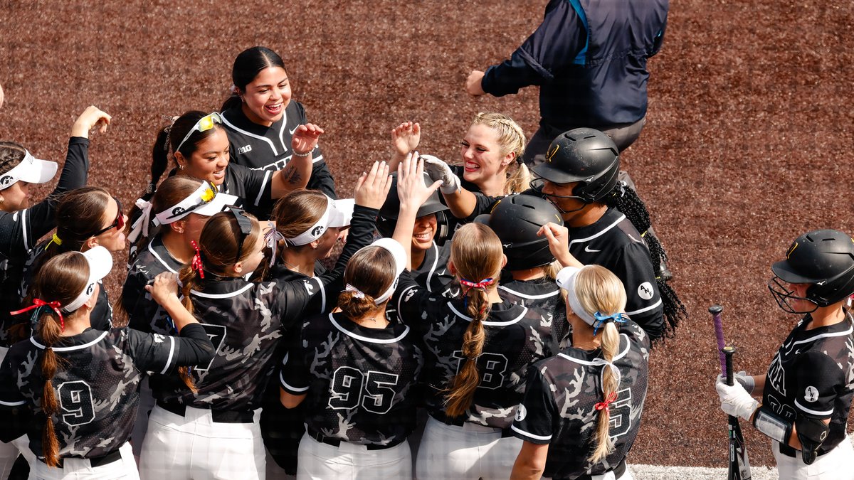 Iowa Softball tweet media