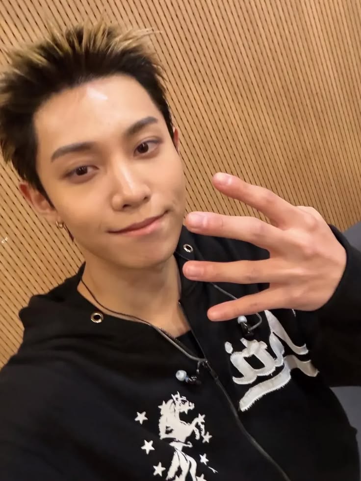 #RYUL au.

5/5 buat kamu. #RINGTHAYA 
©KHAESTER