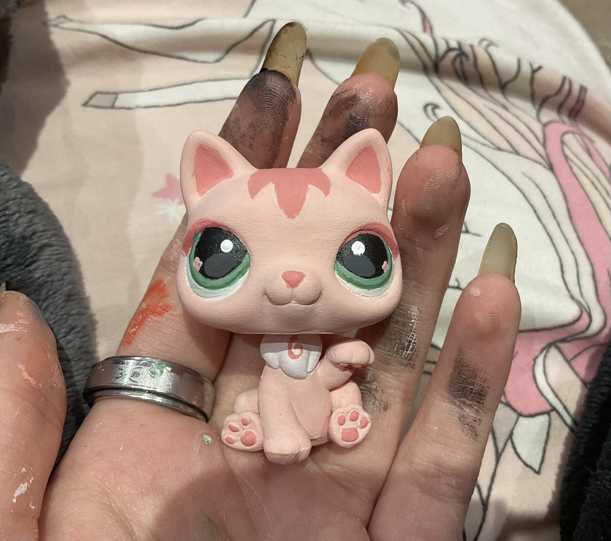 sylvie ^_^ tweet media