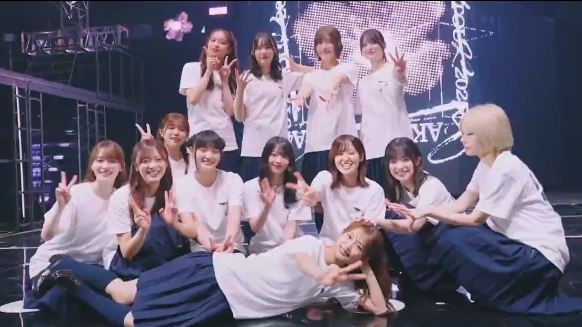 yadin - inori graduation era 🦒🍉 tweet media