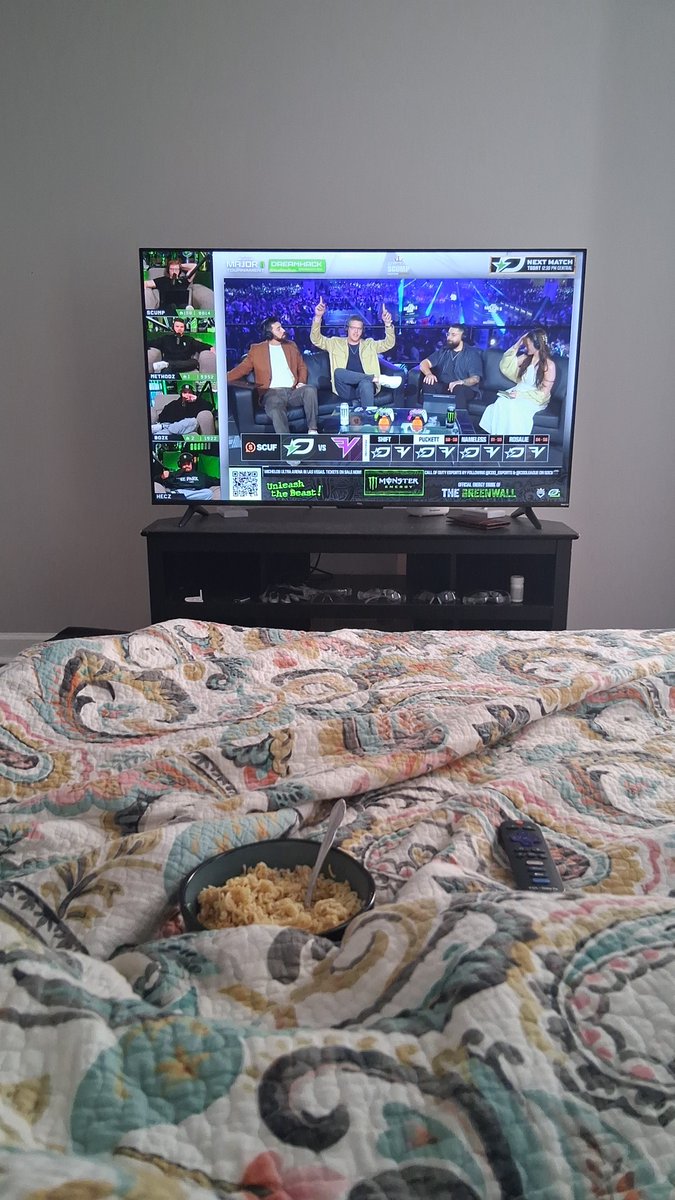 Brandon7vbt's tweet image. Nothing id rather do on my sunday #opticwatchparty #opticgaming @scump