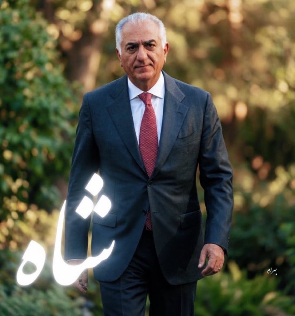 MohdTaqi11's tweet photo. آنگاه که شیر از آشیانه‌اش بیرون می‌آید، تروریست‌ها به لرزه می‌افتند؛ امروز، روزِ غرش اوست و فردا، روزِ سقوط آنان https://t.co/dt9gd5Ah7o
