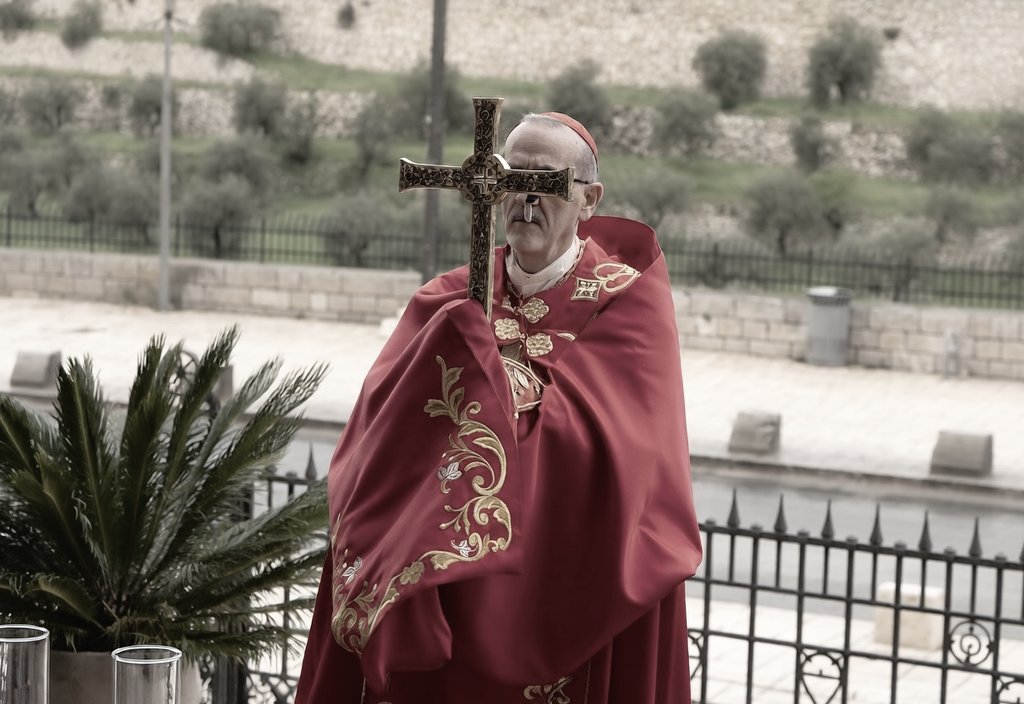 Questiona-te tweet media