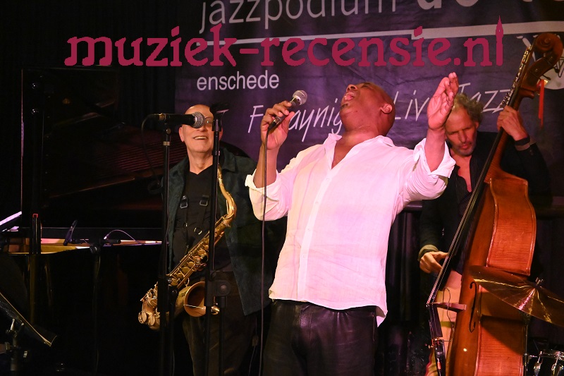 koenedeling's tweet photo. Dizzy Gillespie op herhaling. Kijk snel op: https://t.co/9GnjdRyN1C https://t.co/4OXgCRIxhh