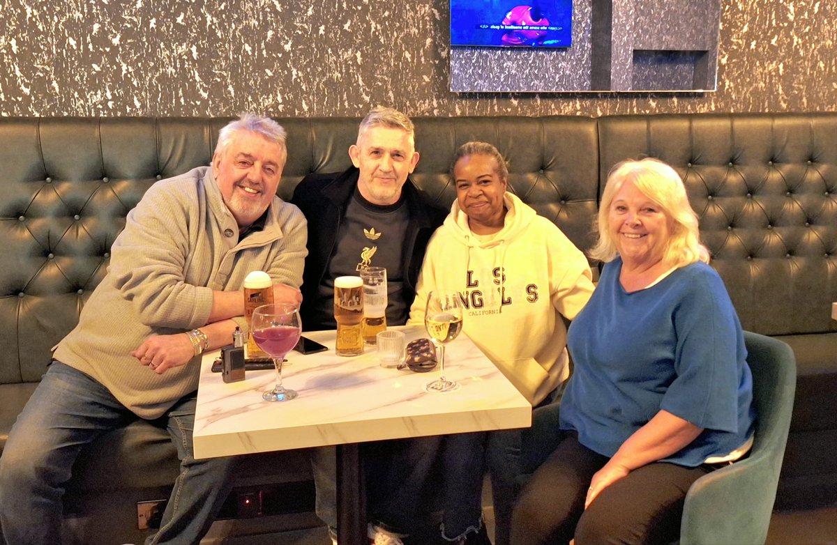 Angie (Littlevoice) & Angel Zara 🌈🐾 😻 💙 tweet media