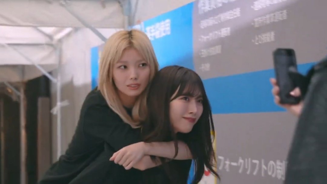 lil_$aku$aku⊿🌸 tweet media