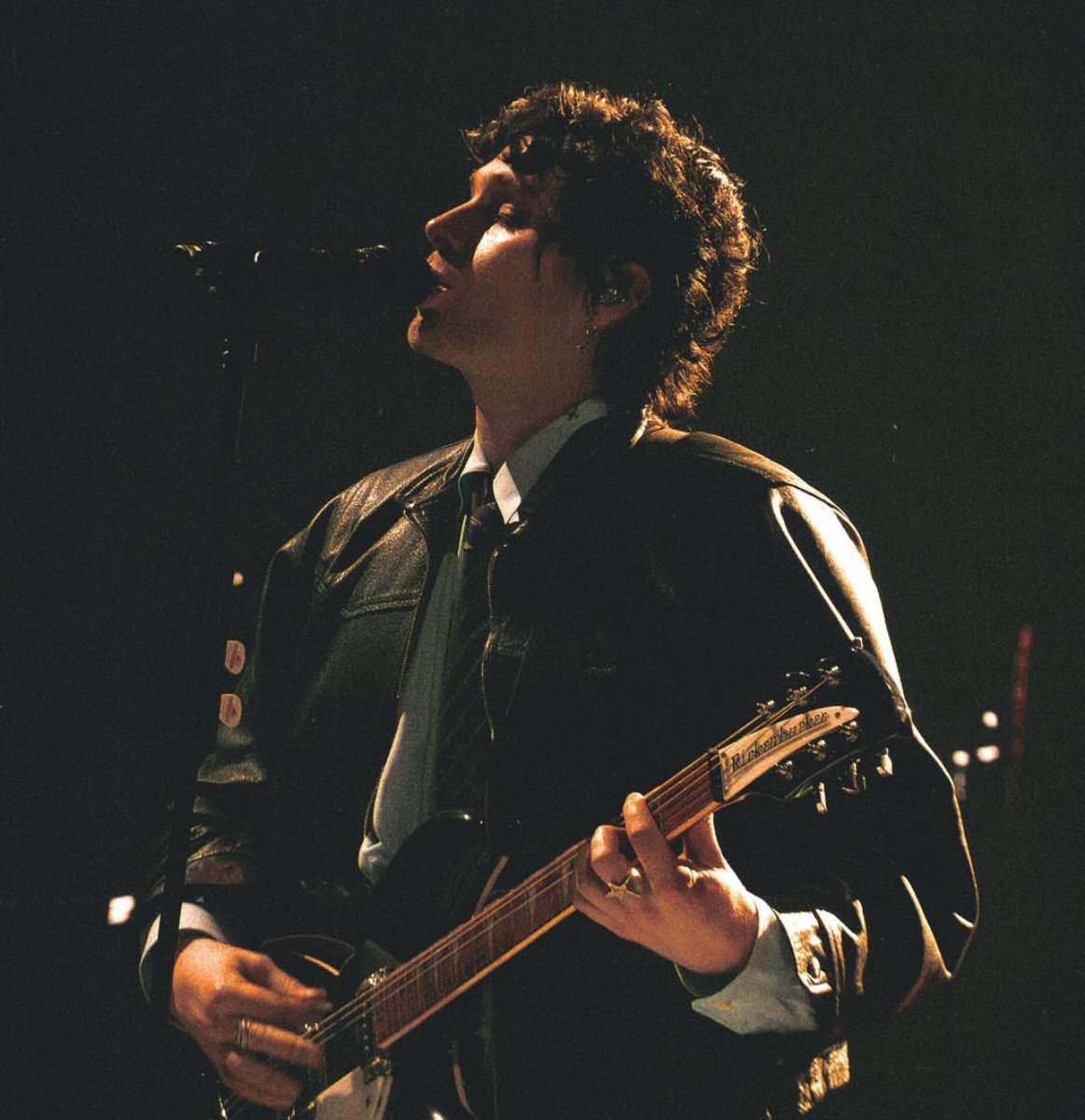 moodsw1ngsluke's tweet photo. the side profile to end all other side profiles https://t.co/OHVcWUFO4Z