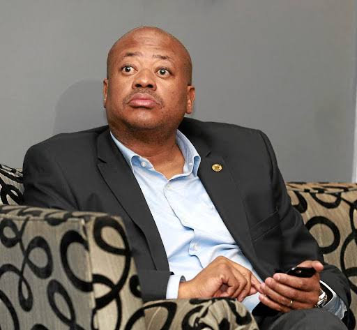 Sibusiso M tweet media