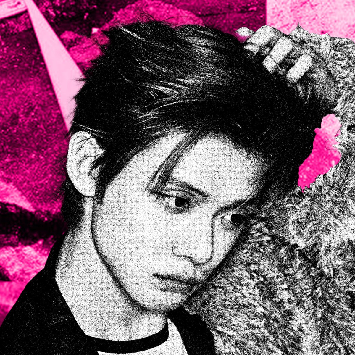 y𑣲studio tweet media