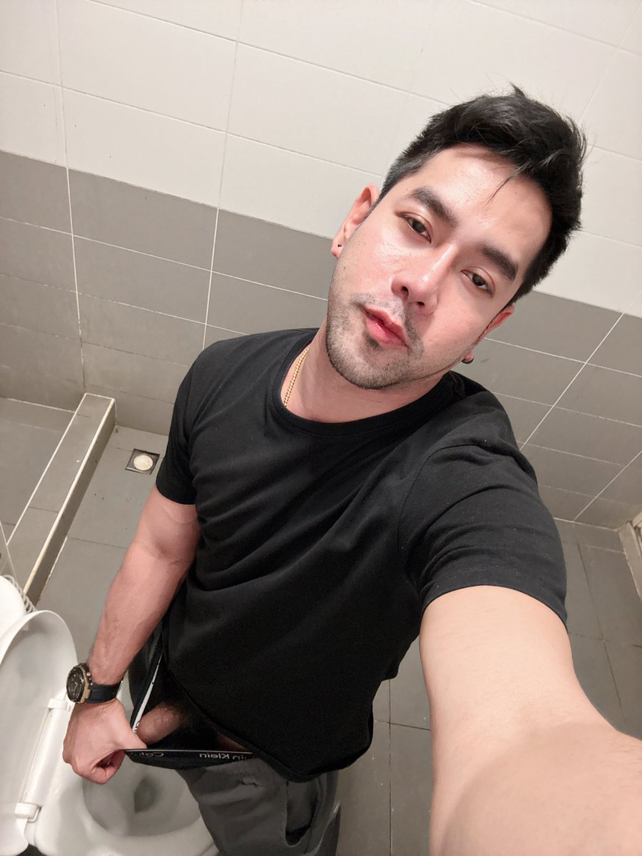 ♚ ลิง tweet media