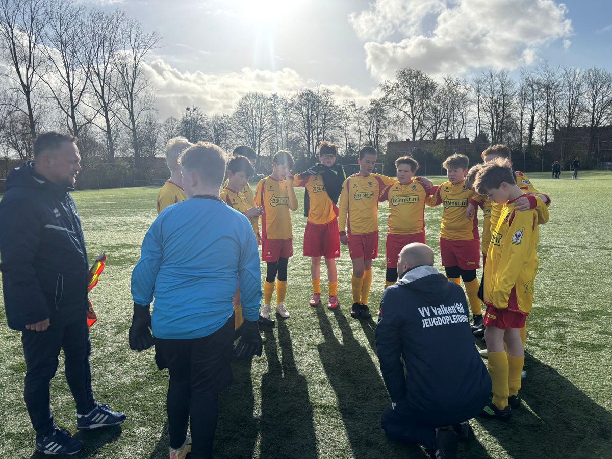 v.v. Valken '68 tweet media