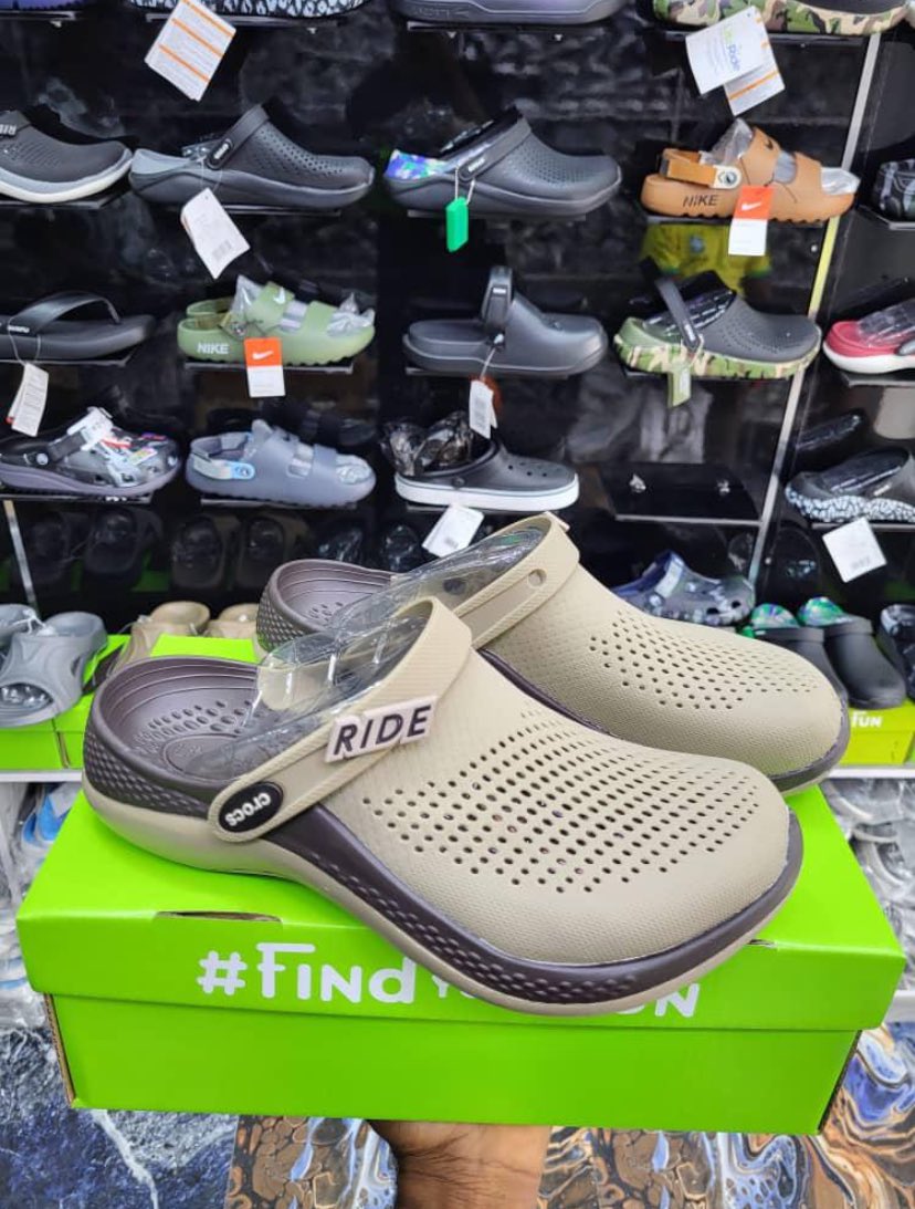 Dinero Crocs 🚚 tweet media