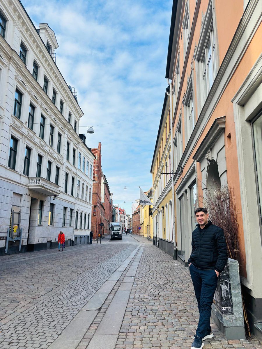 KingCooL1925's tweet photo. #Malmö #Sweden https://t.co/ZjN654H933