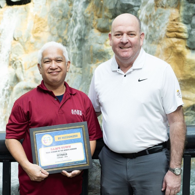 Sam's Town Las Vegas tweet media