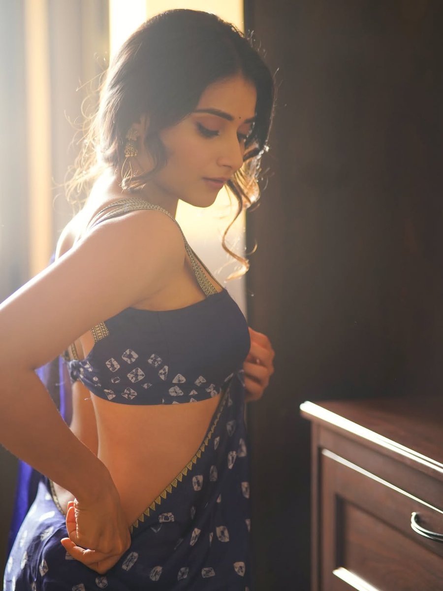 Yours Framefully tweet media