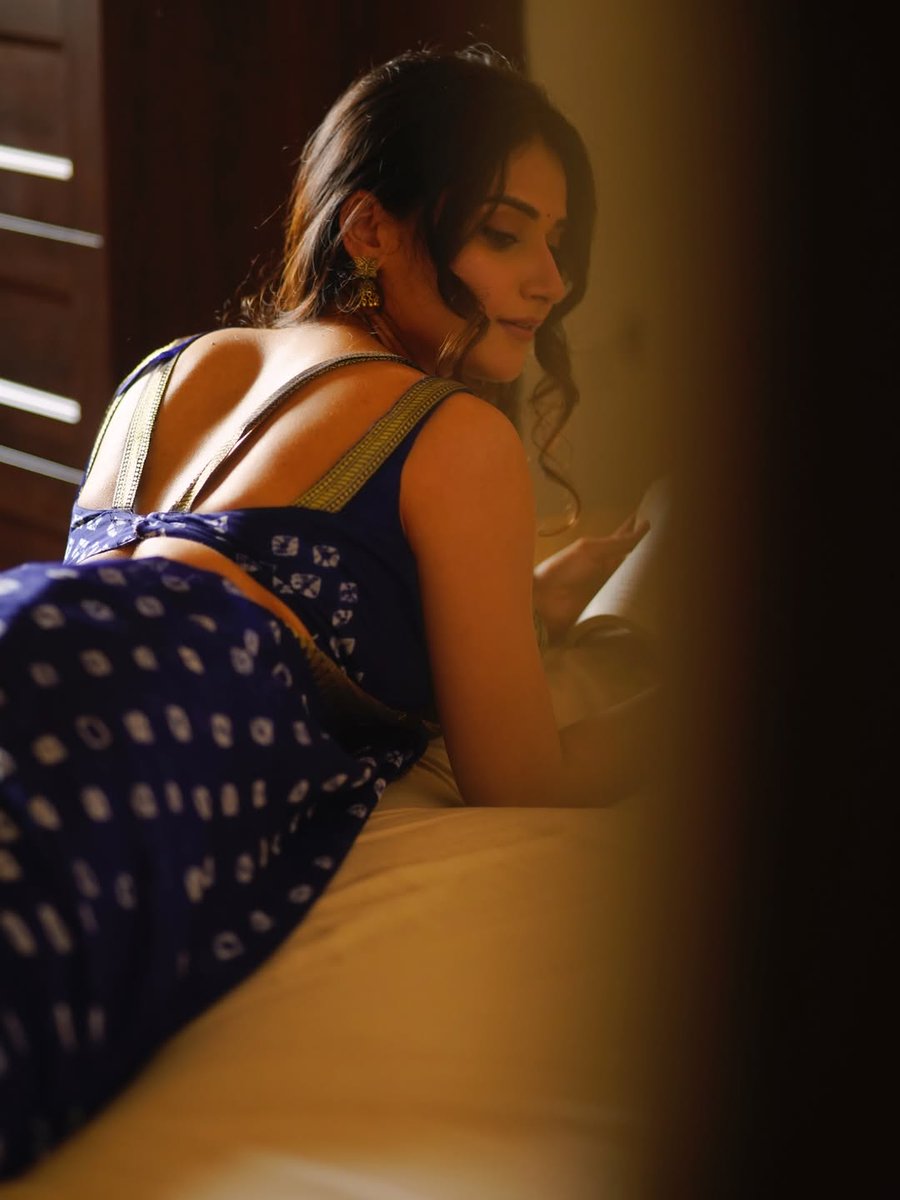 Yours Framefully tweet media