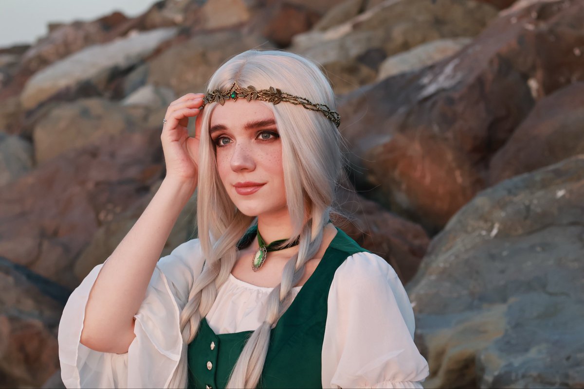 GotyeMasha's tweet photo. Pavetta, mother of Ciri ✨
#witcher #witchercosplay #pavetta #thewitcher https://t.co/gcvJMHsprS